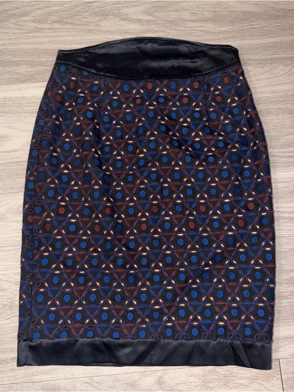 Catherine Malandrino, Printed, Eyelet, Silk and Wool, Pencil Skirt | W 2 - Picture 2 of 10